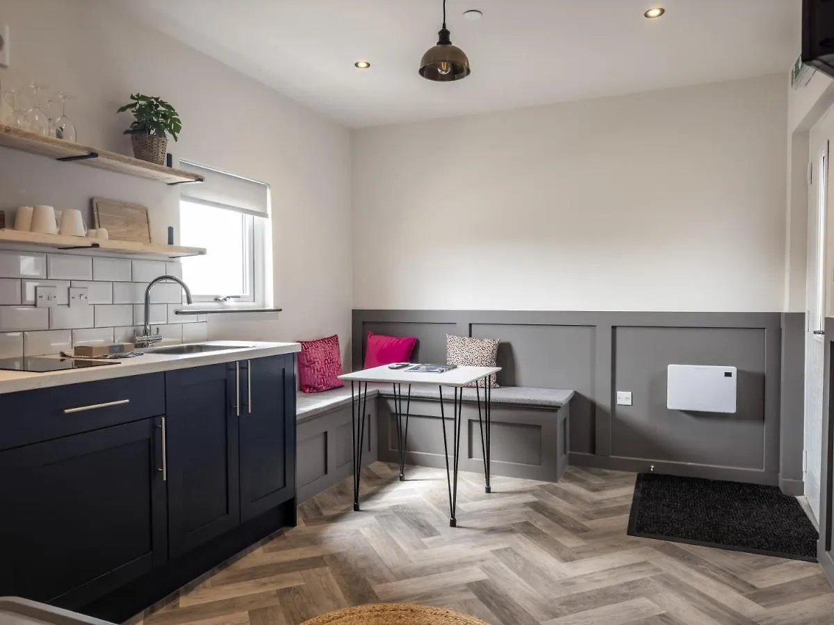 Goodstay Lodges By Urban Space Barry