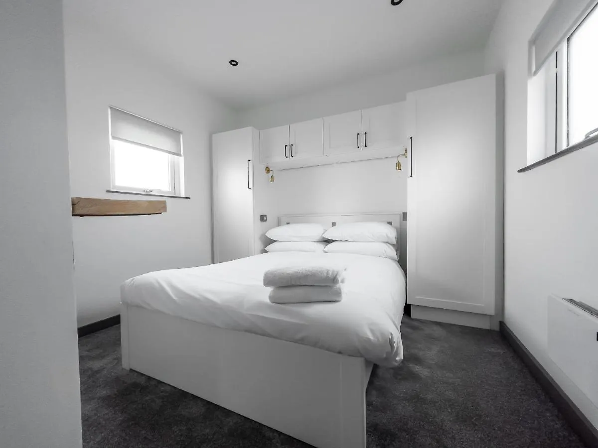 Goodstay Lodges By Urban Space Barry